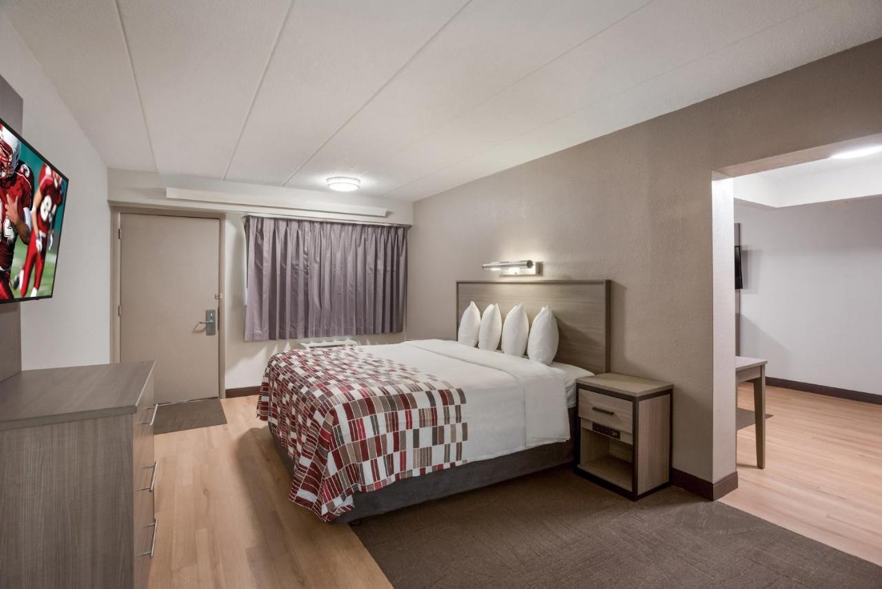 Red Roof Inn Philadelphia - טרבוס מראה חיצוני תמונה