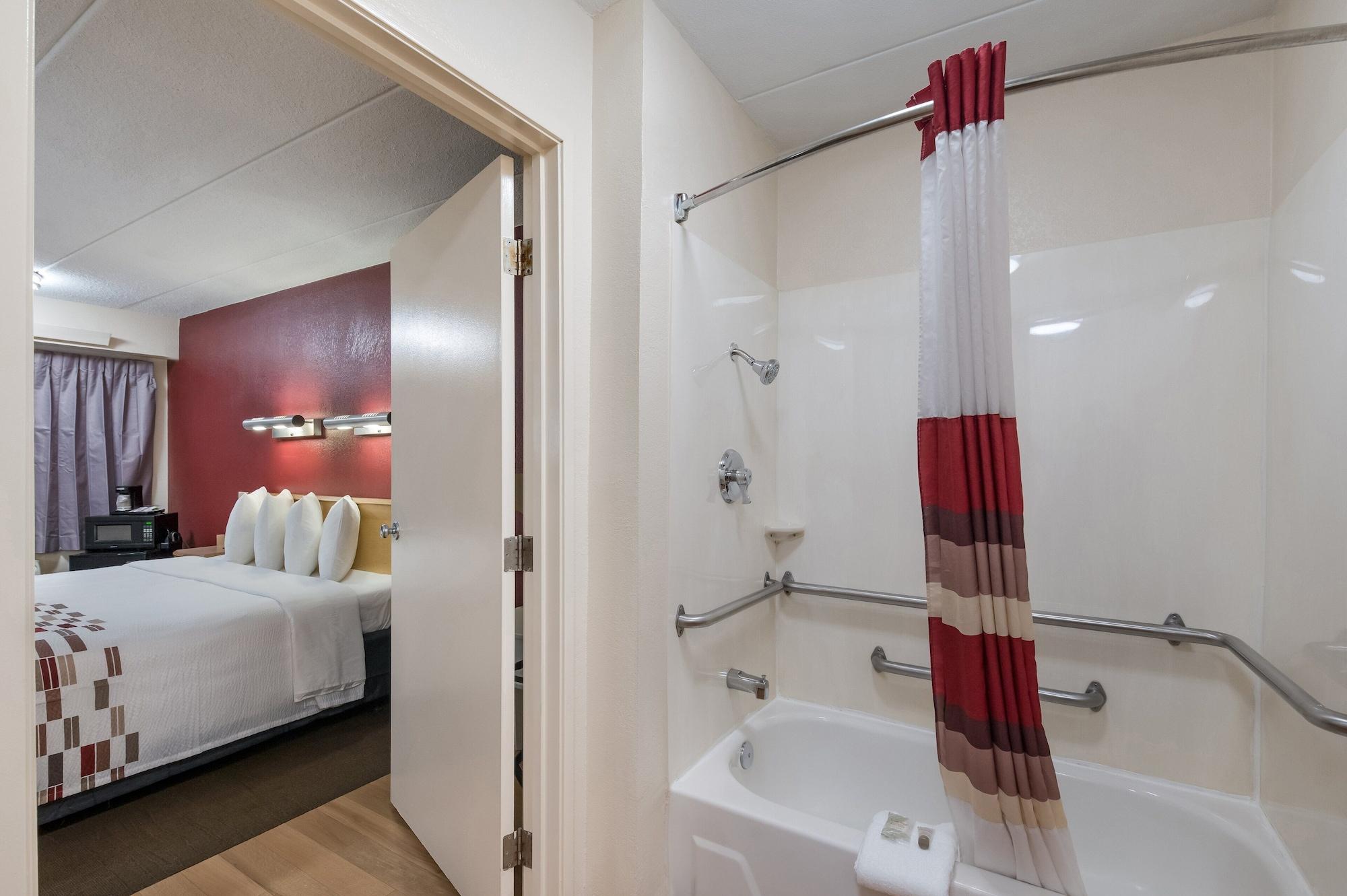 Red Roof Inn Philadelphia - טרבוס מראה חיצוני תמונה